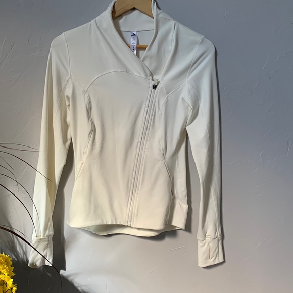 90 Degree By Reflex Off-White/Cream Zipper Front Top - Picture 2 of 5